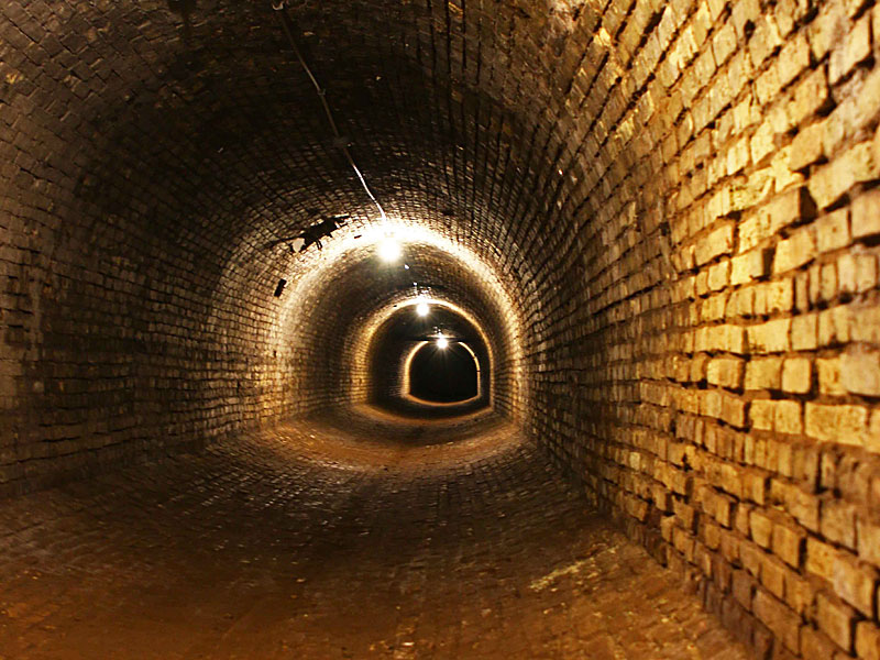 Grand-Traverse-Commons-steam-tunnel-tour-Hunt