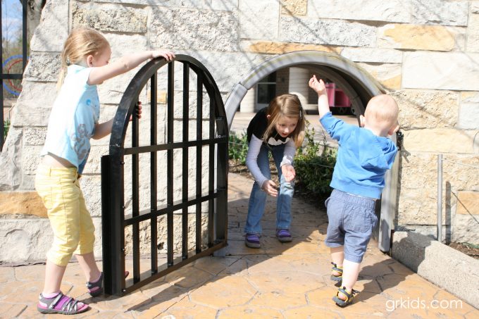 Frederik Meijer Gardens Lena Meijer Gardens Mouse Gate