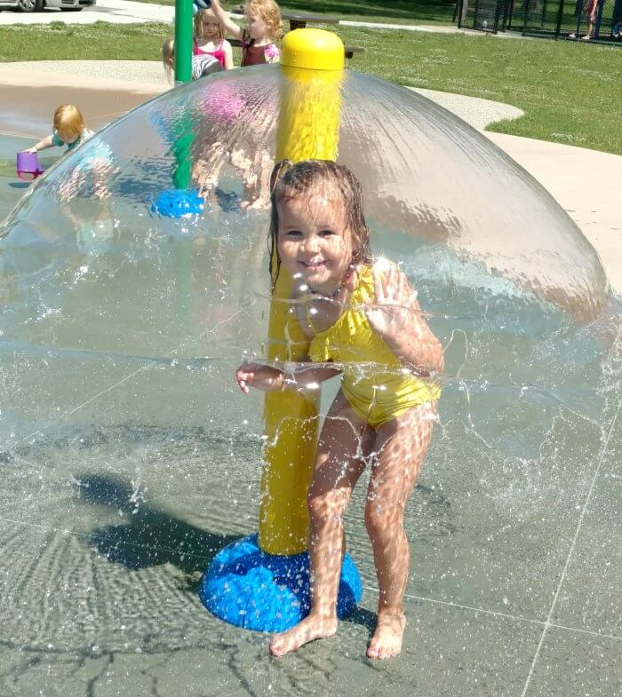 things to do in jenison: rosewood park splash pad