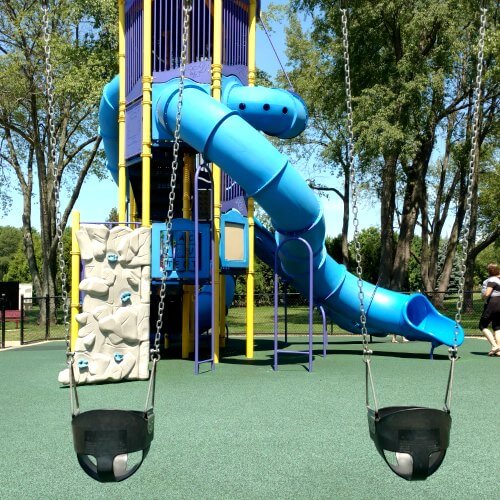 Rosewood Park swings toddlers Ward 2