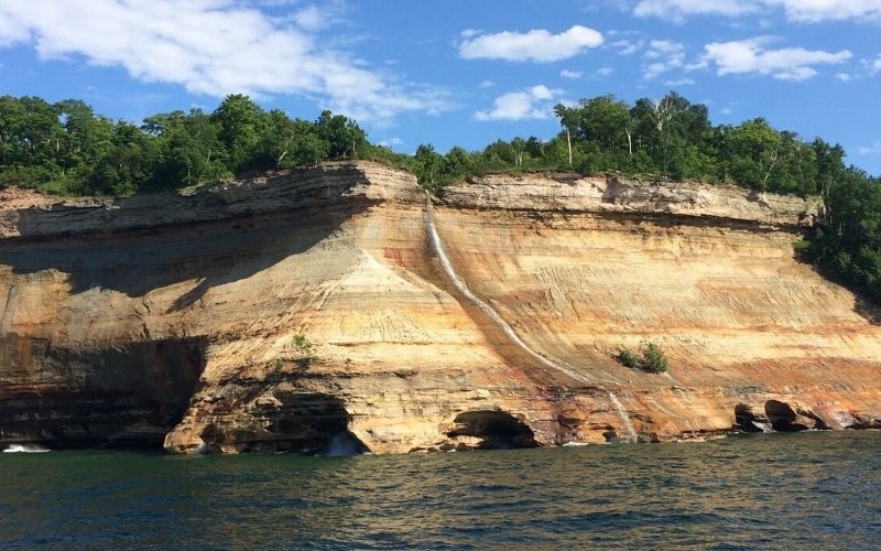 bridal veil falls pictured rocks upper peninsula boat tour