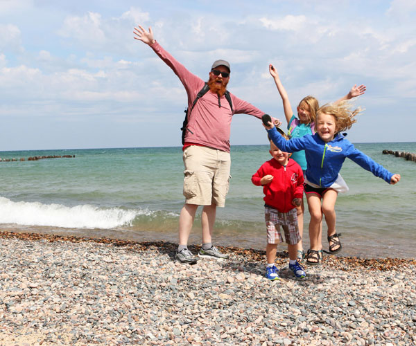 things to do in michigan : whitefish point on lake superior 