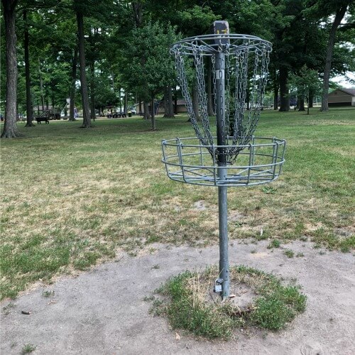 Disc/Frisbee golf tee