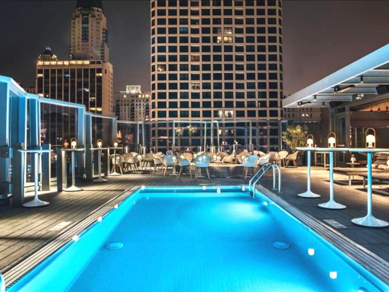 Viceroy Chicago Rooftop Pool 
