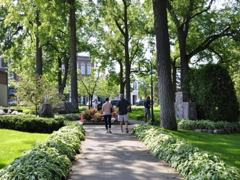 28 Amazing Things to Do in Petoskey MI for Summer, Spring & Fall