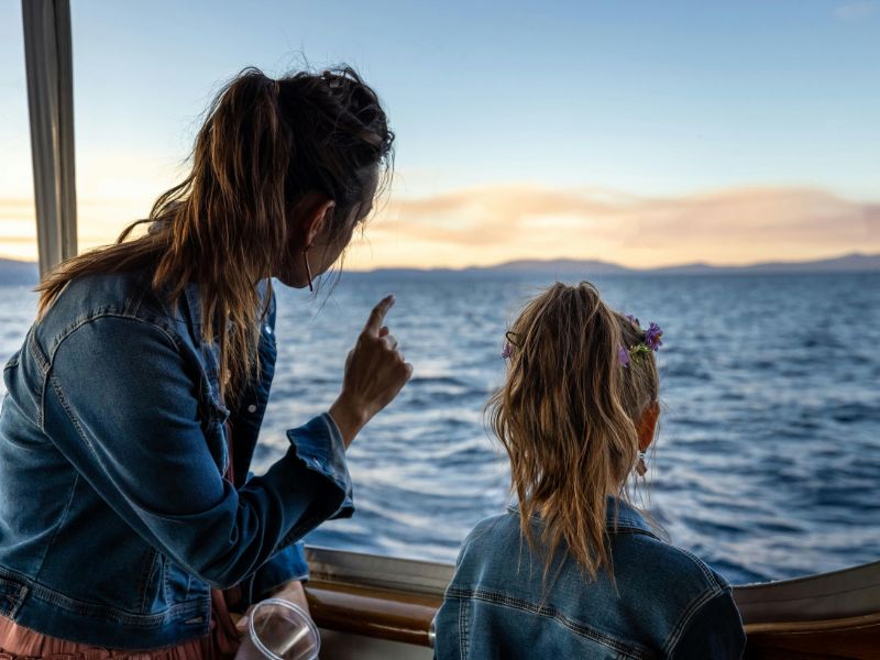 mommy daughter date ideas looking at water