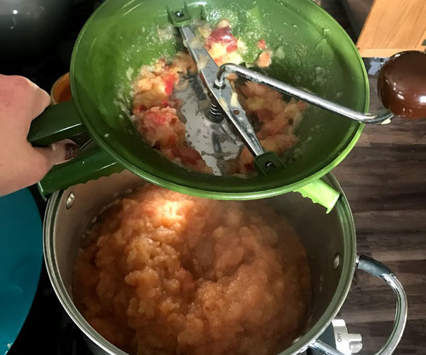 making applesauce