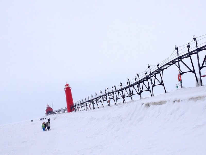 Grand haven lighthouses and catwalk in the winter