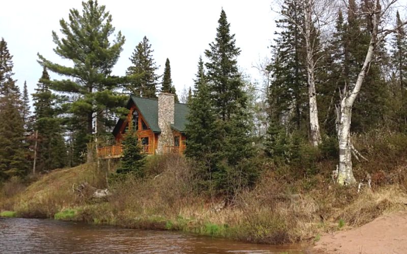 15+ Airbnb Cabin Rentals in Michigan that Make Perfect Summer, Fall