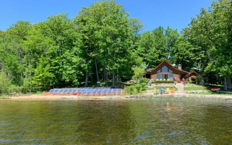 Get the Whole Island to Yourself with this Magical Michigan VRBO ...