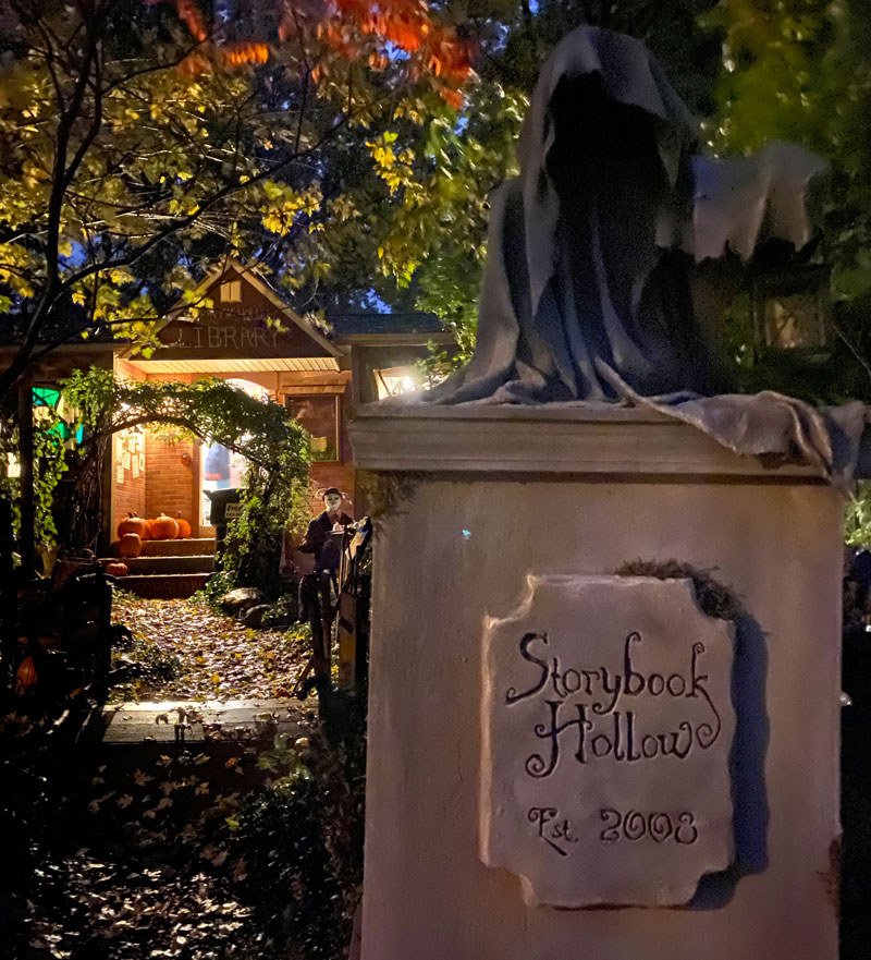 Storybook Hollow entrance Halloween display Hunt