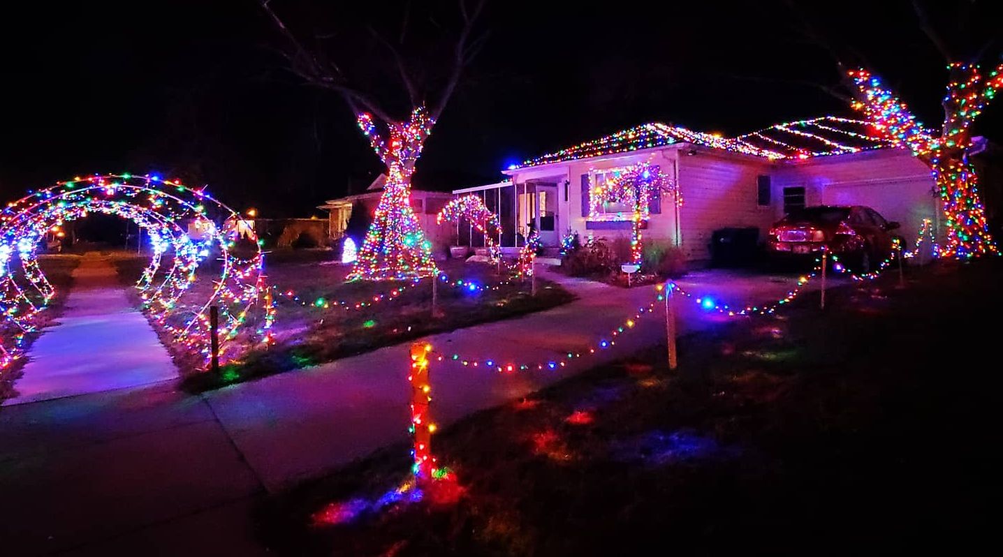 Christmas Lights 1811 Griggs St SE Grand Rapids 2020