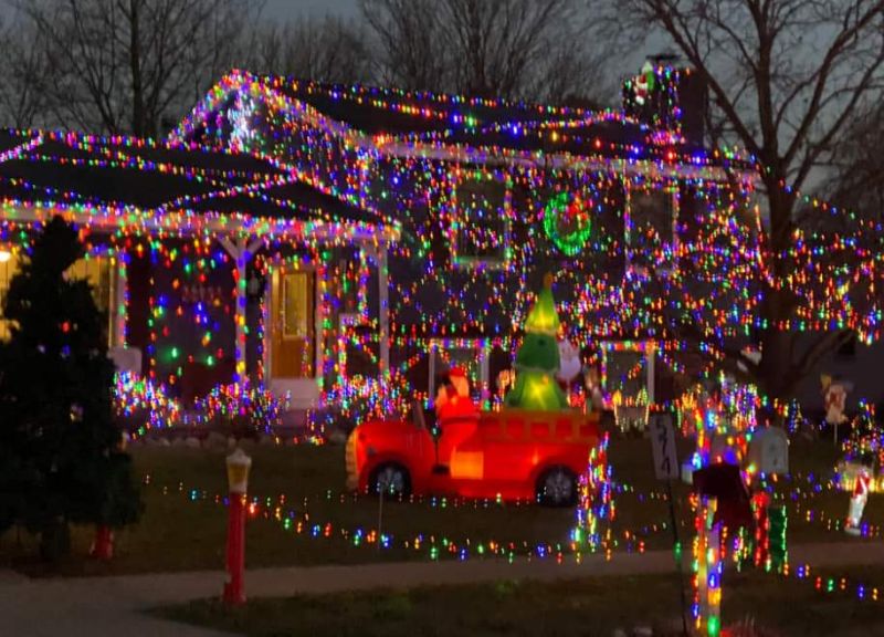 Christmas Lights 574 Venna Place Coopersville 2020