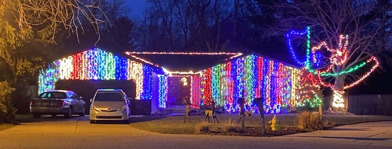 Christmas Lights 8340 Curwood Drive Jenison 2020
