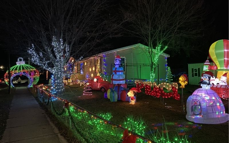 Christmas Lights at 313 N Washington St Lowell