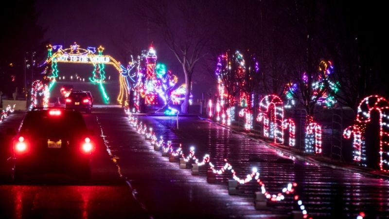 Drive Through Christmas Lights magic of lights detroit metro Clarkston 2020