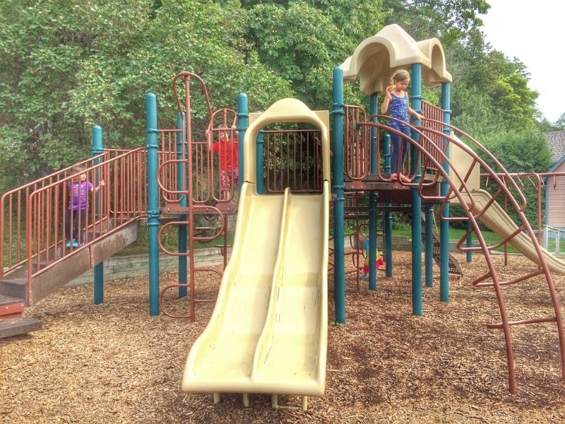 mackinac-island-playground-marquette-park