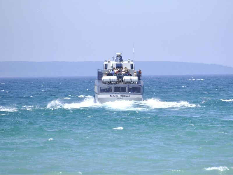 Manitou-Island-Ferry