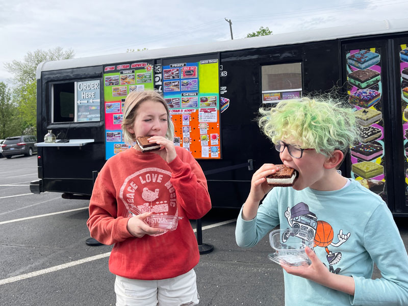 Underground-Cookie-Club-food-truck-Hunt-ice-cream