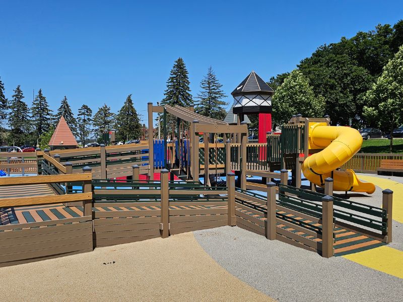 Imagination Station Playground - Grand Haven - Vriezema