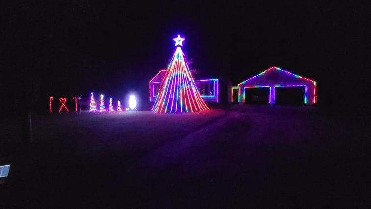 6344 E. Garfield Rd Hesperia christmas lights display
