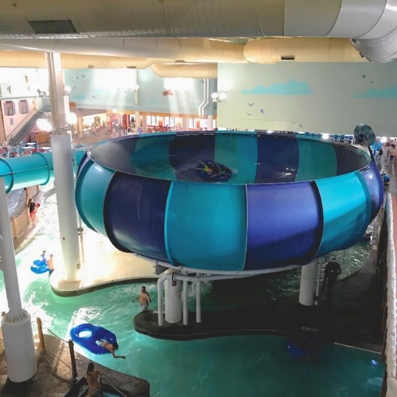 toilet bowl water slide avalanche bay water park michigan