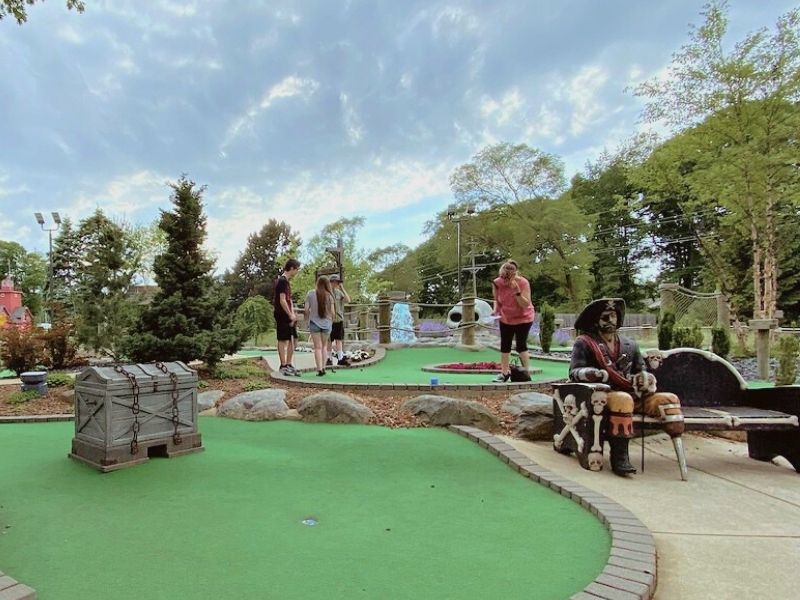 Putt putt is one of the top things for teens to do in summer.