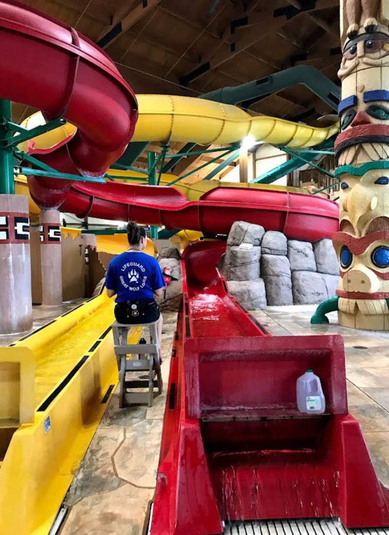 Totem Towers slides at Great wolf lodge Traverse City