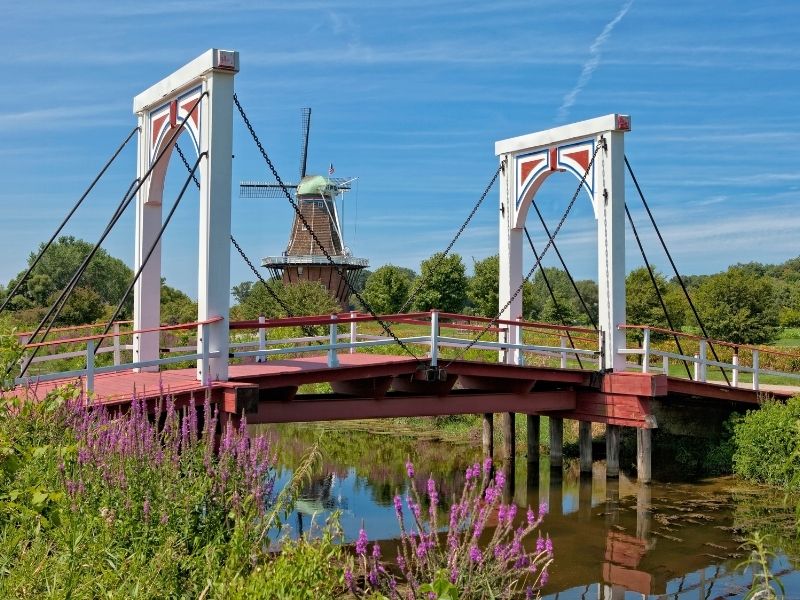 Windmill Island Gardens in Holland 
