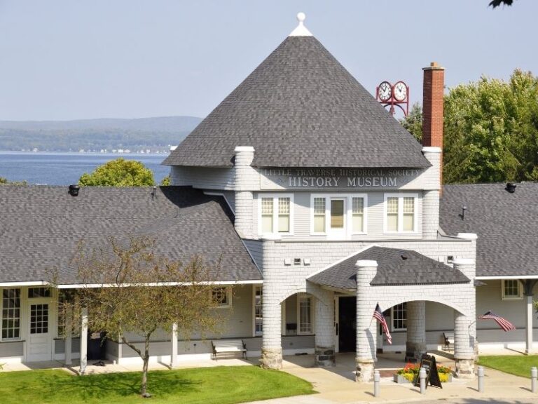 30 Amazing Things to Do in Petoskey MI for Summer, Spring & Fall