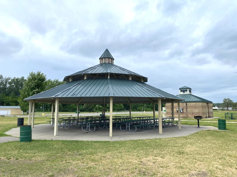 Lamar Park picnic pavilion