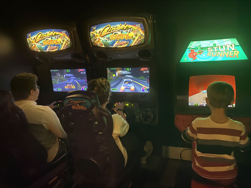 Pinball Land arcade racing games VanderW