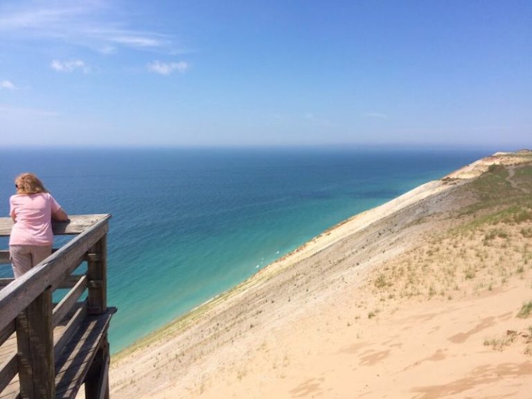 Best One-Day Sleeping Bear Dunes Itinerary for 2024 - An Epic Michigan ...