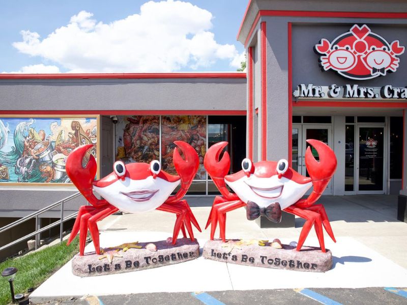 Mr. and Mrs. Crab Seafood Restaurant Grand Rapids MI