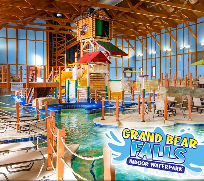 Grand Bear Resort indoor waterpark