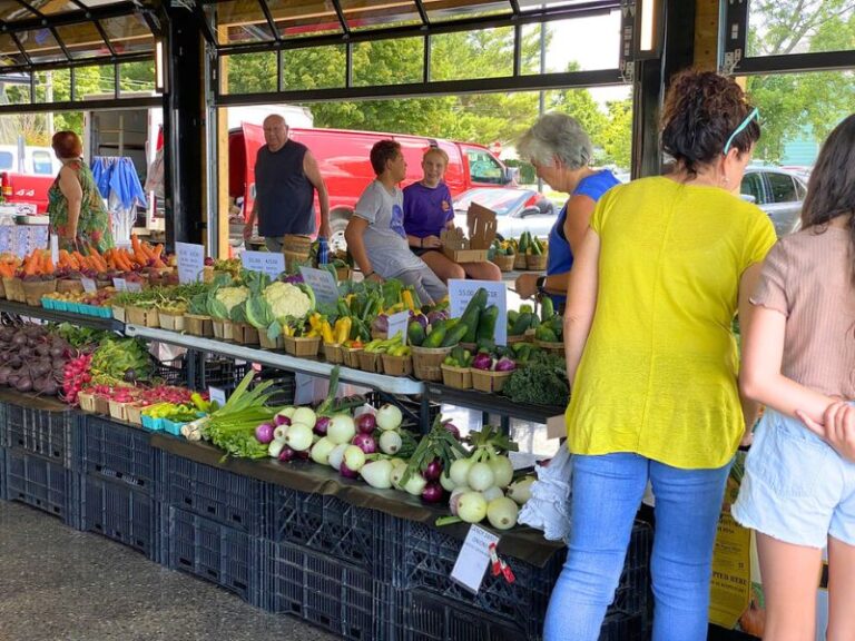 2023 Farmers Markets in West Michigan When & Where to Find the