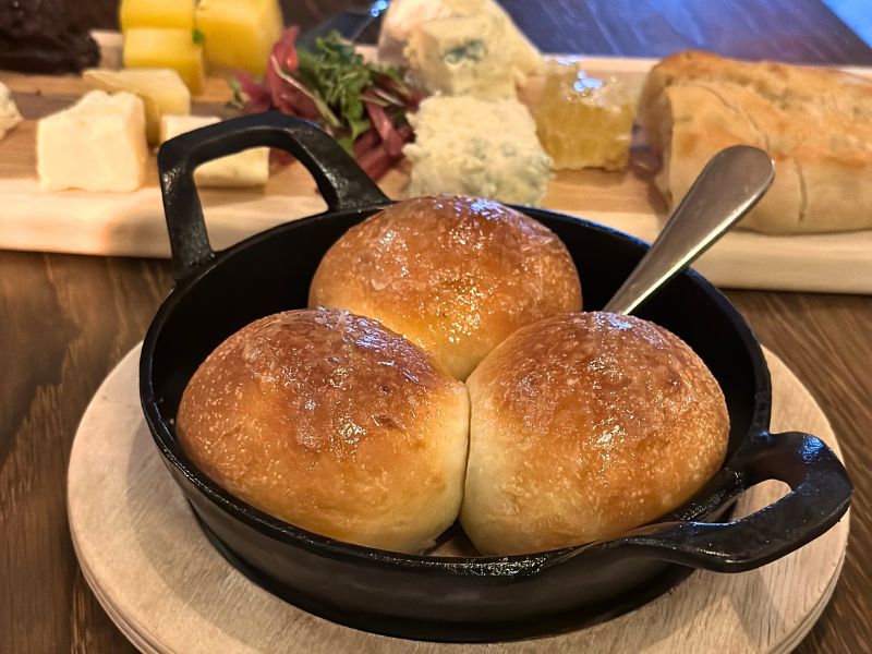 traders point creamery yeast rolls and cheese board Indianapolis restaurant