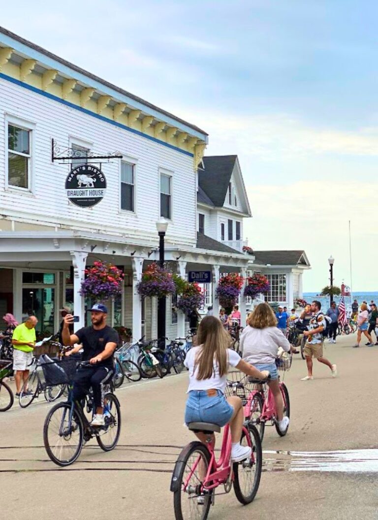 25 Best Things to do on Mackinac Island Timeless Delights & Insider