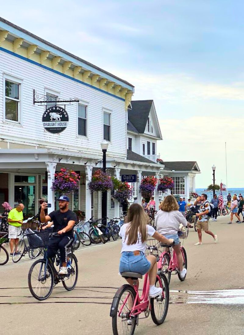 downtown mackinac island bicycles