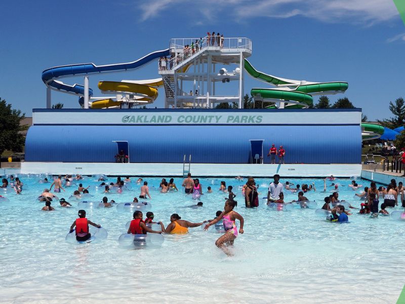 Red Oaks Outdoor Water Park in Michigan