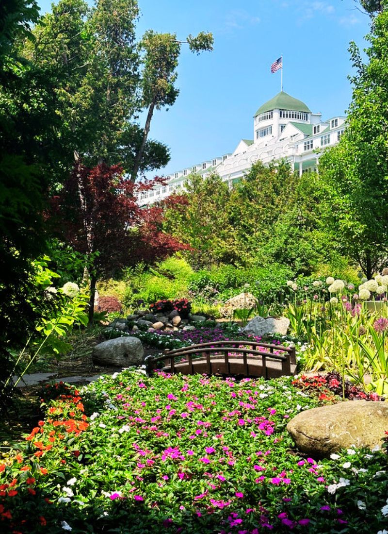 Secret Garden Grand Hotel Mackinac Island - VW