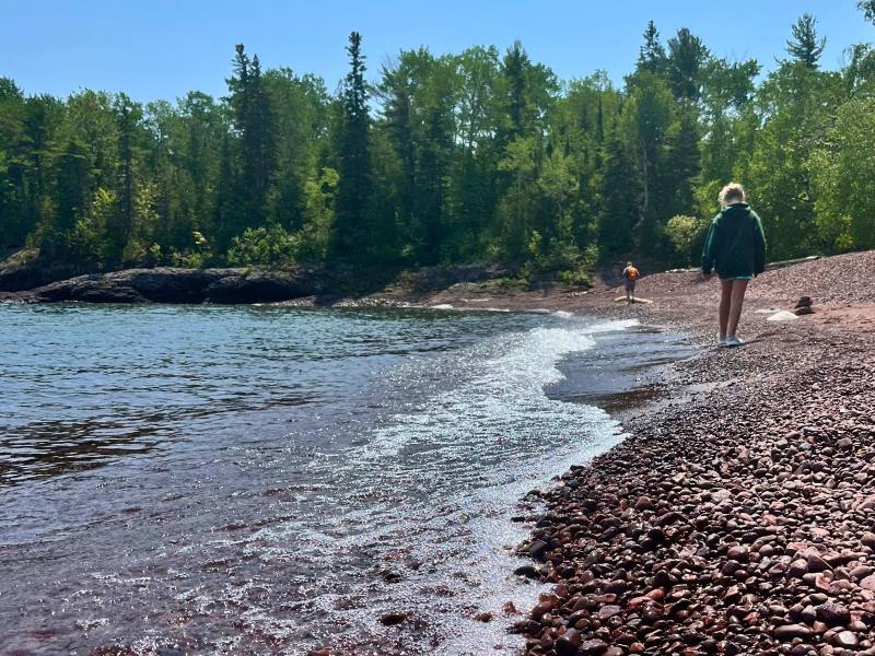 keweenaw peninsula rocky beach copper harbor michigan