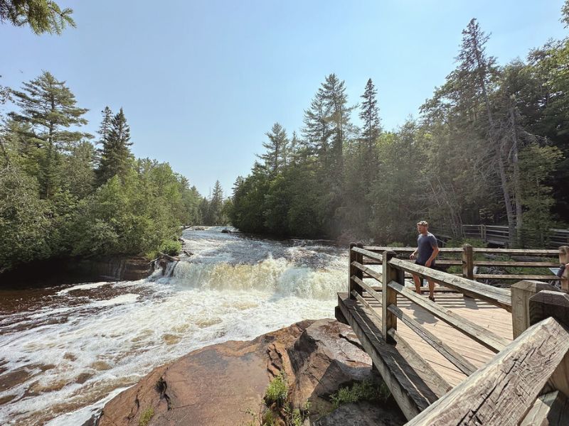 lower tahquamenon falls