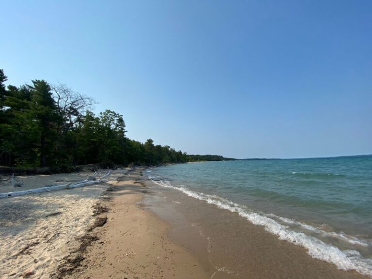 Traverse City's Maple Bay Beach: The Short Hike through Maple Bay ...