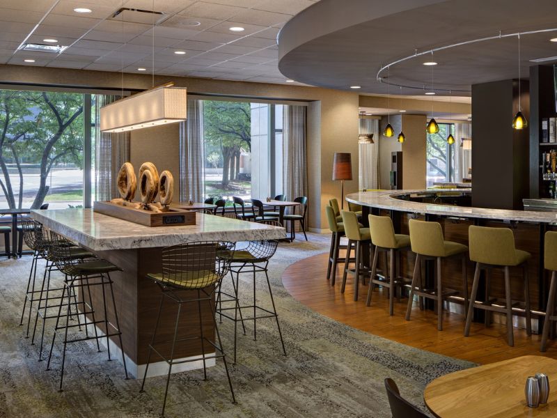 Grand Rapids Hotels - Courtyrad by Marriott - FB