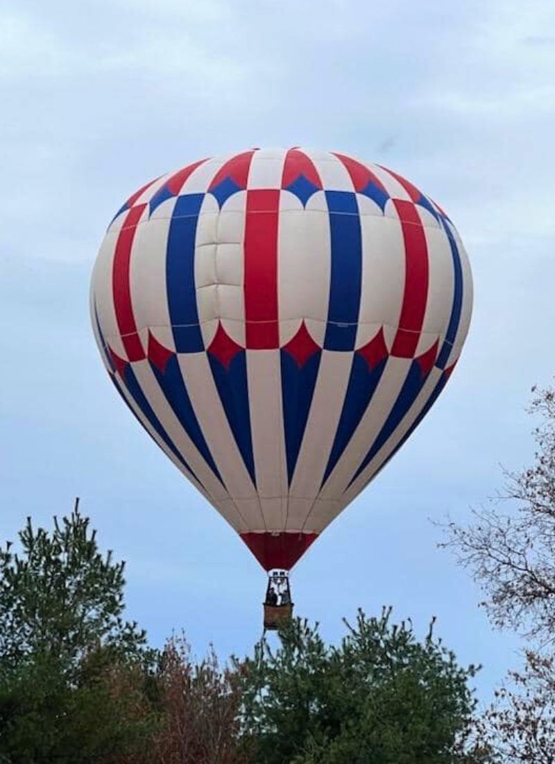 Balloon Quest Inc. Capt. Phogg Balloon Rides
