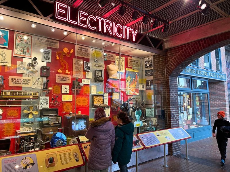 Grand Rapids Public Museum Electricity Exhibit