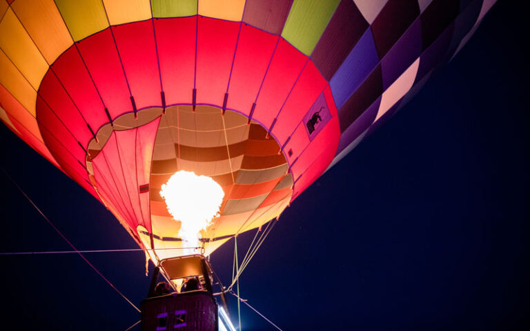 7 Places Offering Hot Air Balloon Rides in Michigan for 2024 - grkids.com