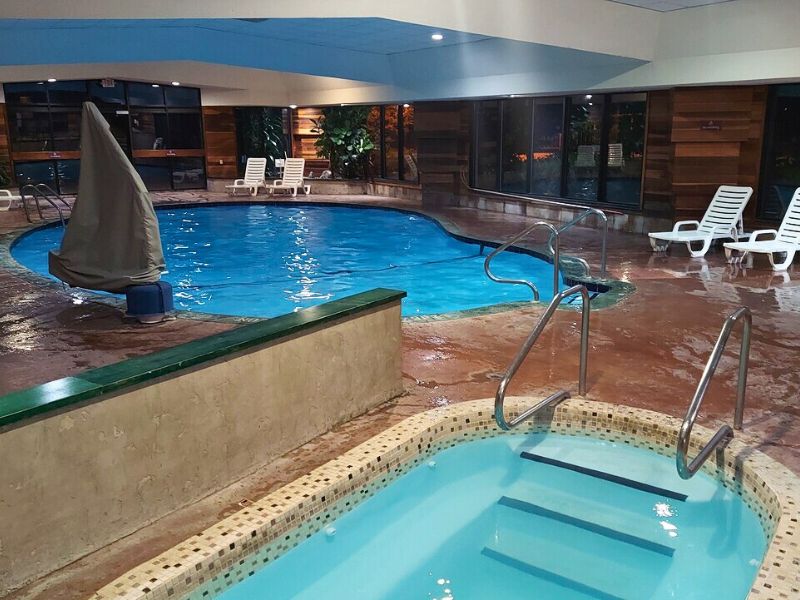 Evergreen Resort Pool Cadillac MI