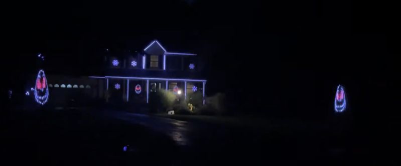 Insane Halloween house lights up in time to Macklemore's 'Downtown